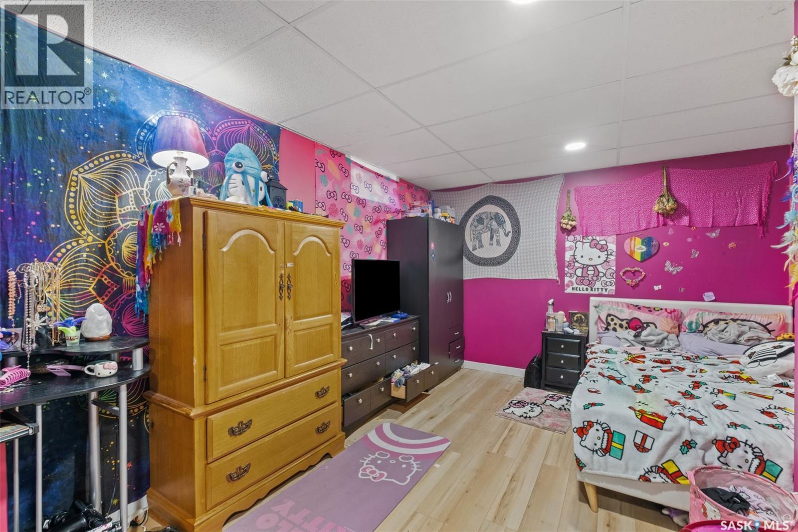 724 Eastwood Street, Prince Albert, SK - Indoor