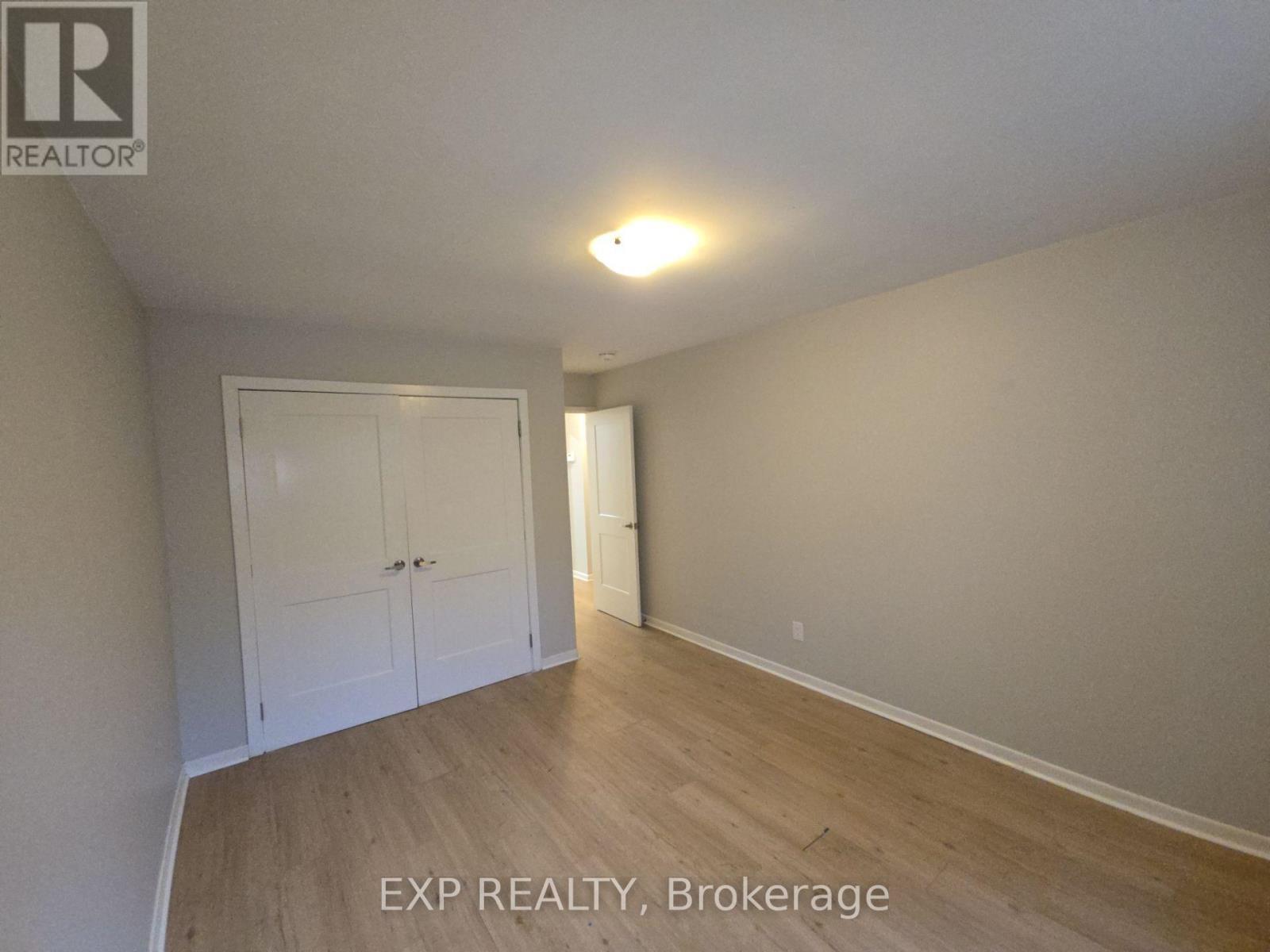 Main Level - 89 Wellington Street E, Brampton, ON - Indoor Photo Showing Other Room