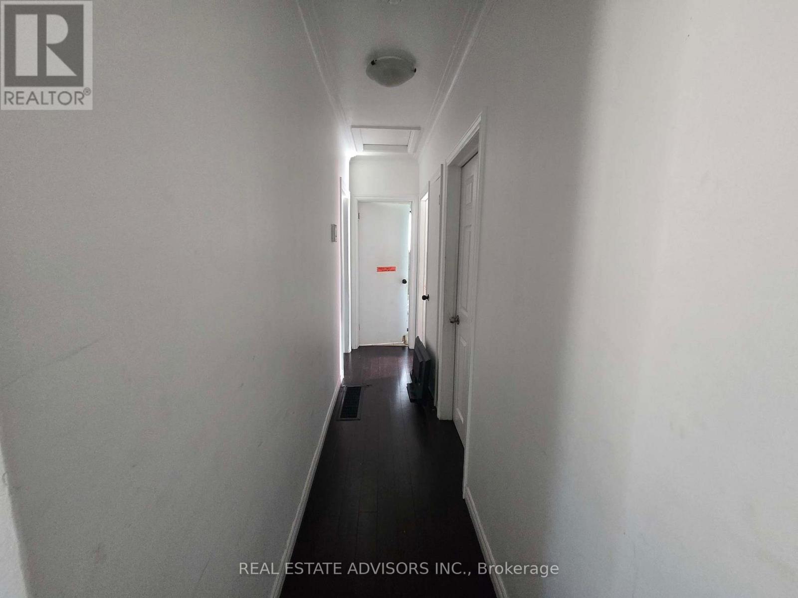 65 Moncrieff Drive, Toronto, ON - Indoor Photo Showing Other Room