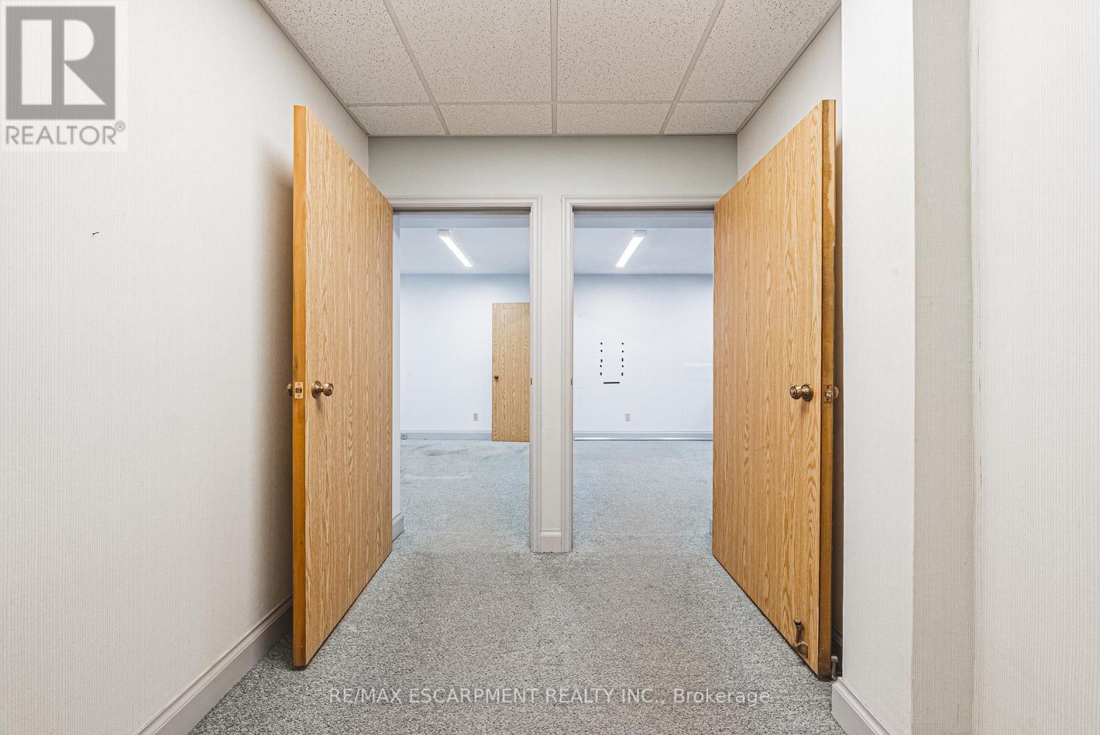 120 Catharine Street S, Hamilton, ON