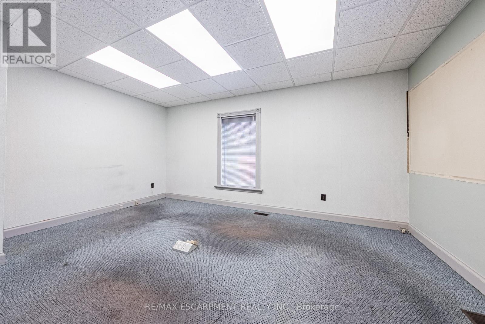 120 Catharine Street S, Hamilton, ON