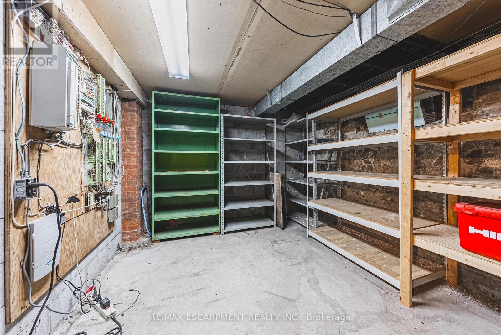 120 Catharine Street S, Hamilton, ON