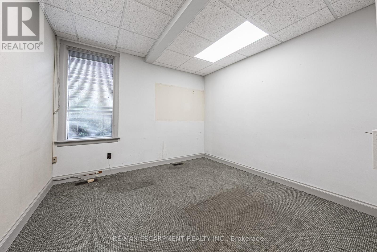 120 Catharine Street S, Hamilton, ON