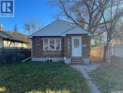 1228 1st AVENUE N  Saskatoon, SK S7K 1Y6