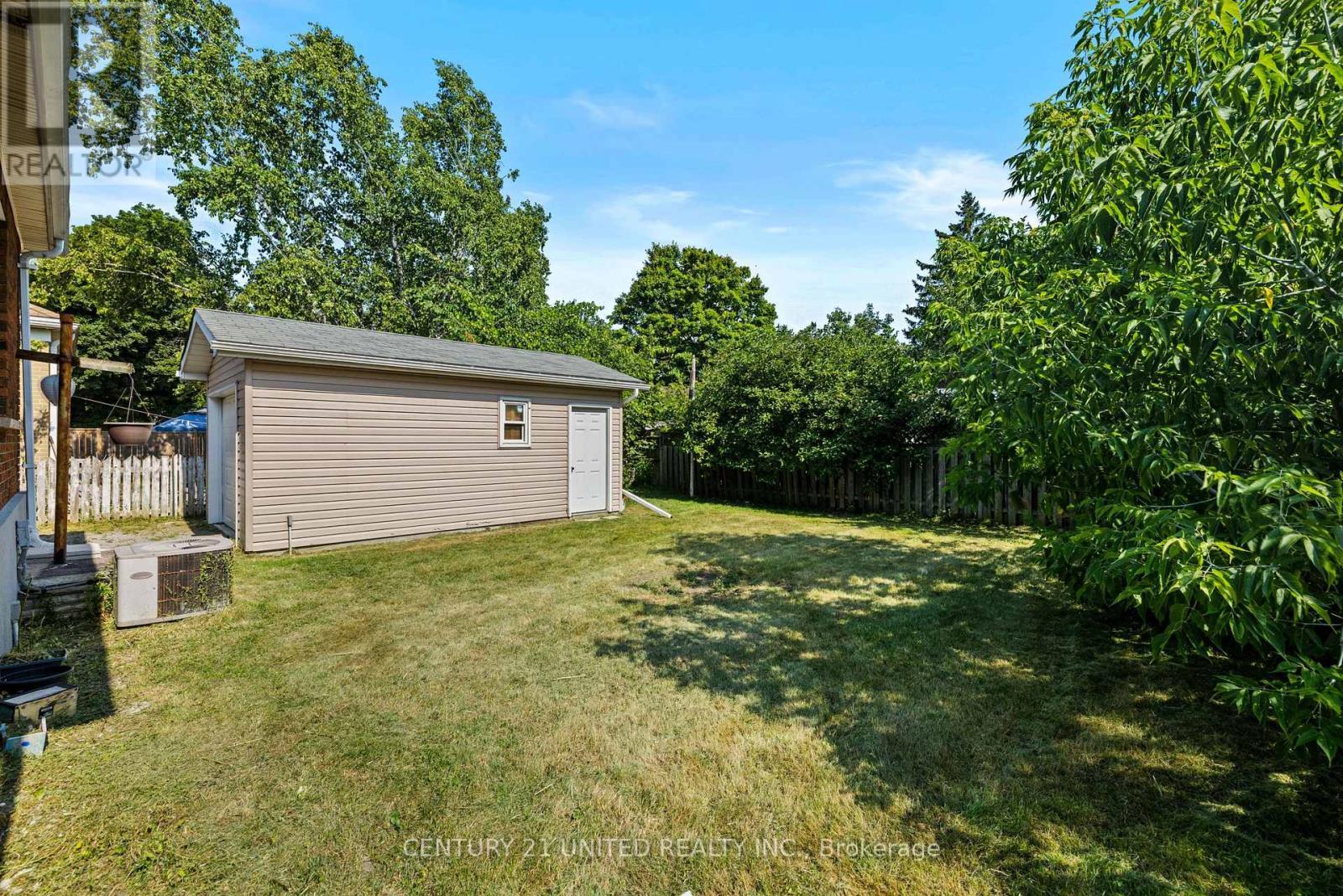567 O'Connell Road, Peterborough (Otonabee Ward 1), ON - Outdoor