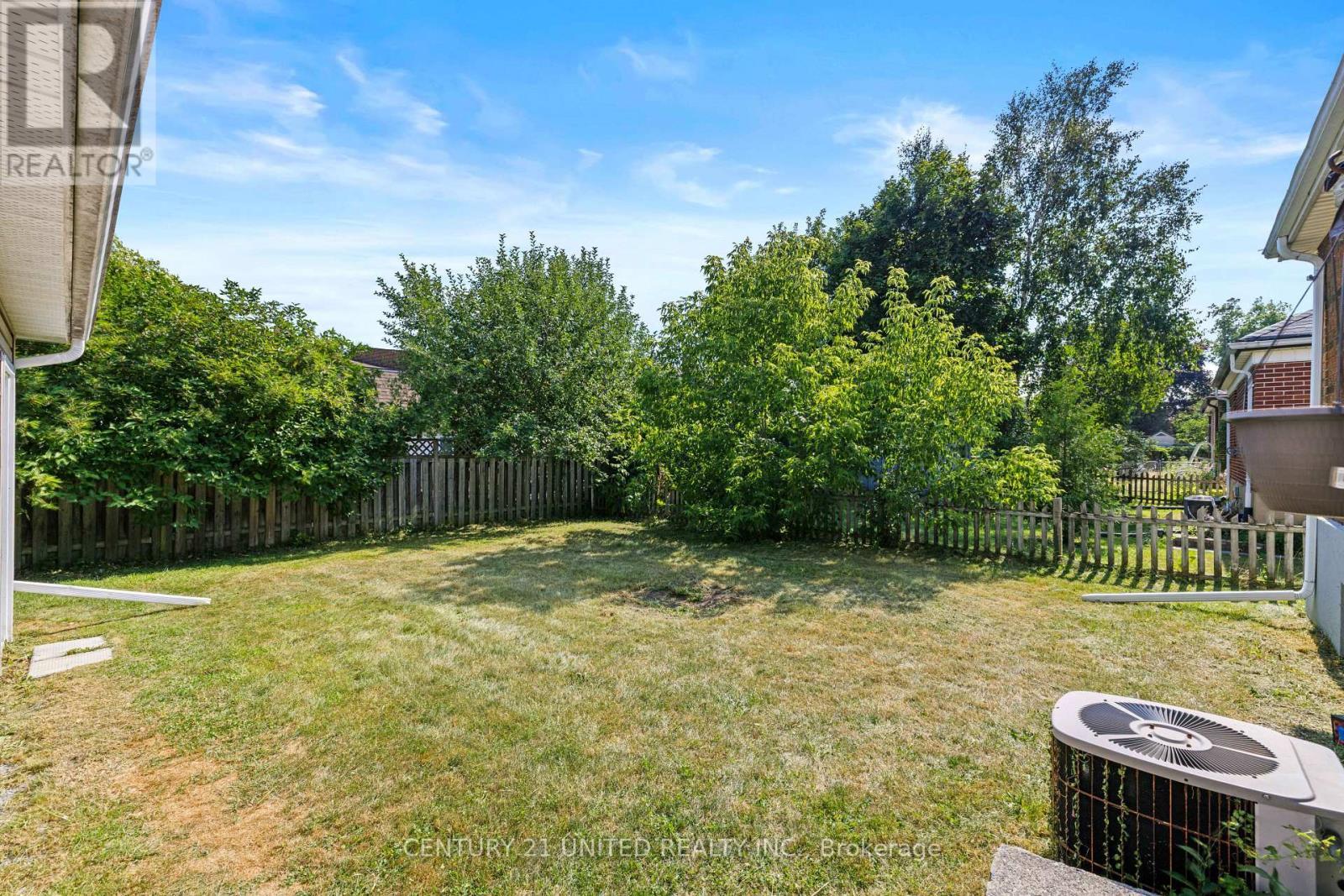 567 O'Connell Road, Peterborough (Otonabee Ward 1), ON - Outdoor