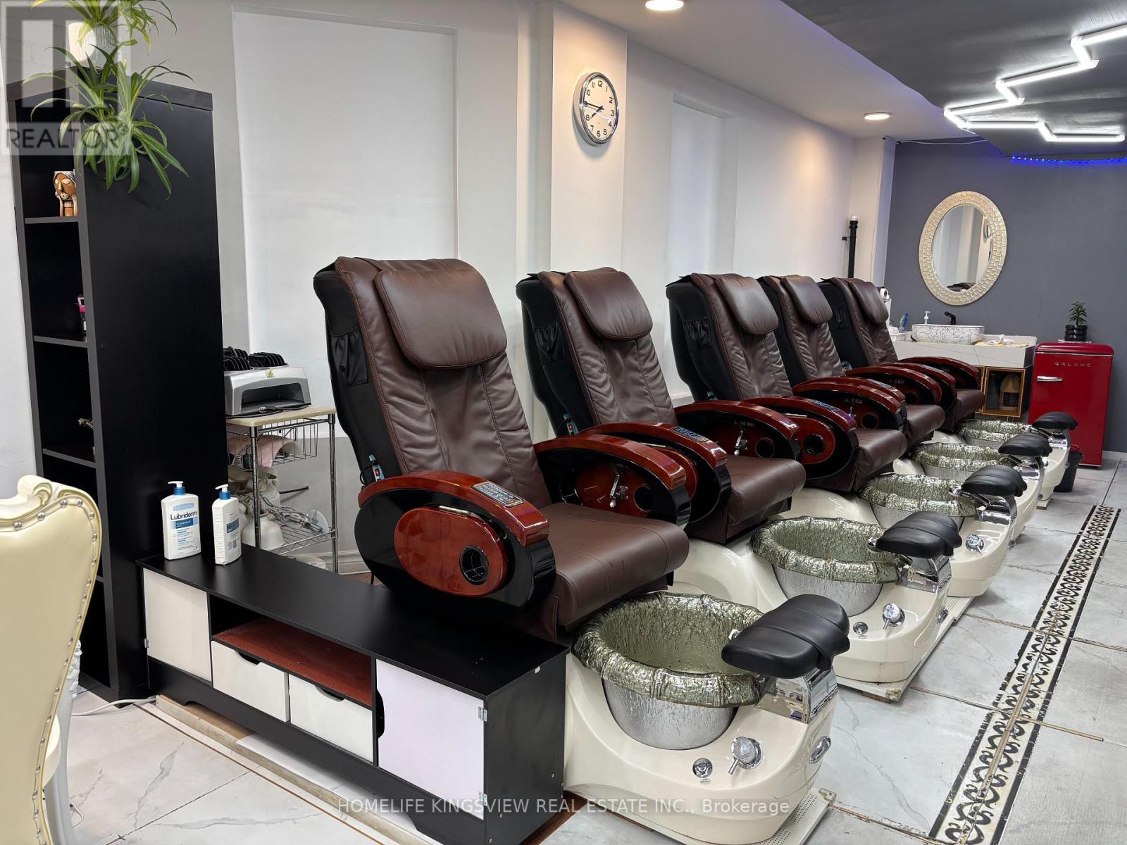 Main - 1116 College Street, Toronto, ON