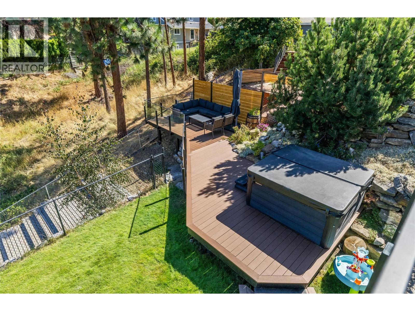 408 Quilchena Crescent, Kelowna, BC - Outdoor
