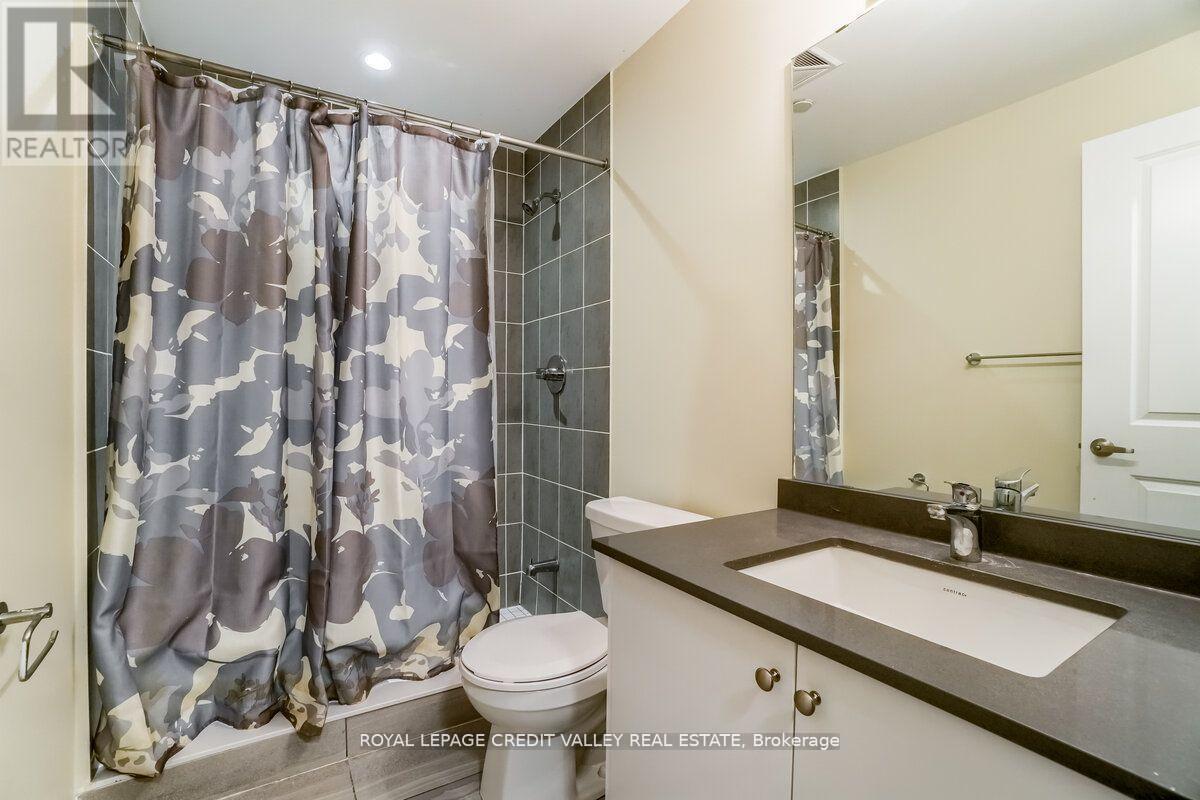 09 - 670 Atwater Avenue, Mississauga, ON - Indoor Photo Showing Bathroom