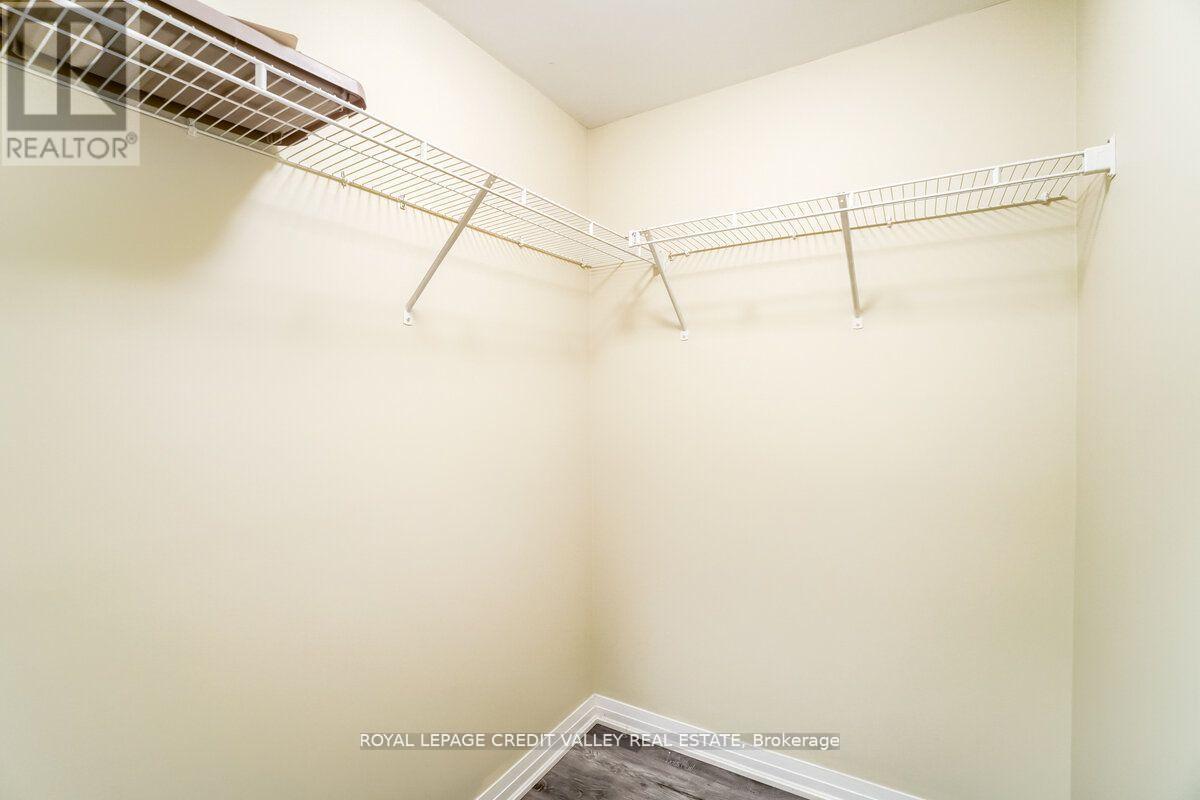 09 - 670 Atwater Avenue, Mississauga, ON - Indoor With Storage