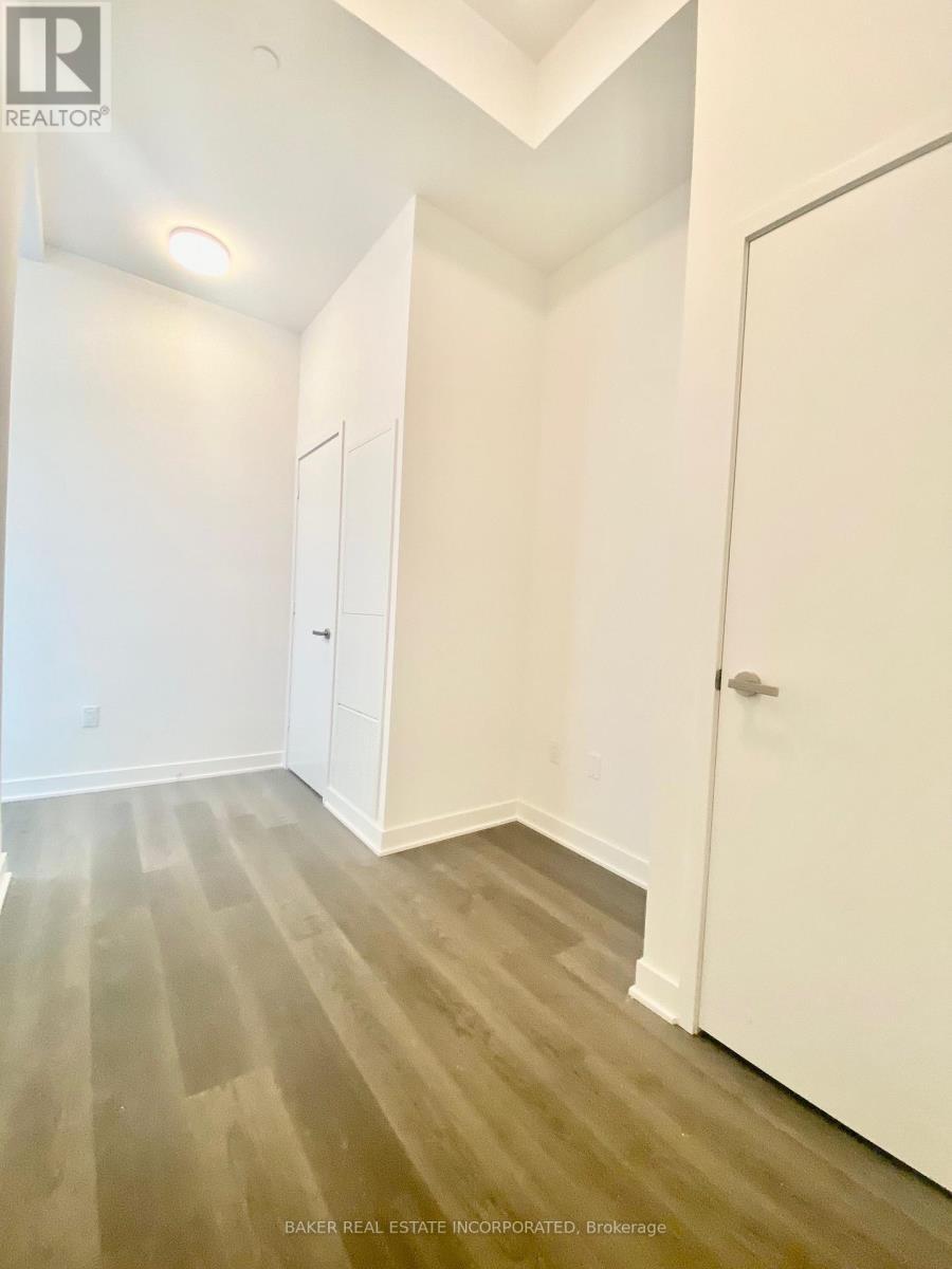 4807 - 3900 Confederation Parkway, Mississauga, ON - Indoor Photo Showing Other Room