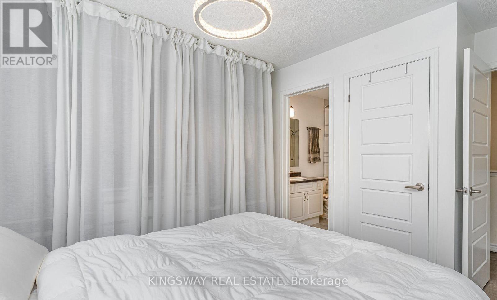 47 - 1000 Asleton Boulevard N, Milton, ON - Indoor Photo Showing Bedroom