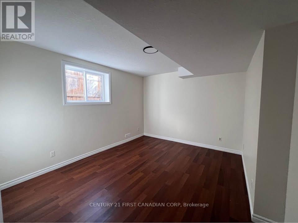 1813 Dalmagarry Drive, London North (North E), ON - Indoor Photo Showing Other Room
