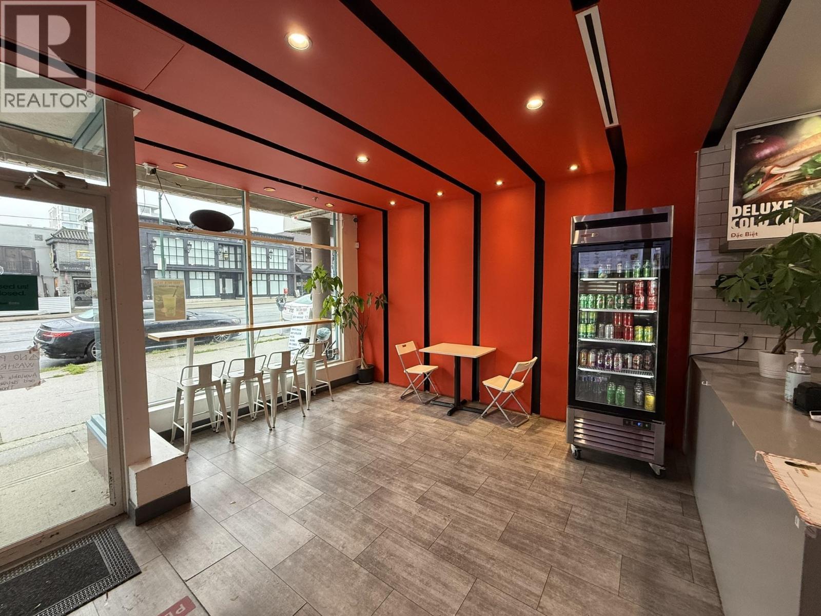 102 1668 W Broadway, Vancouver, BC