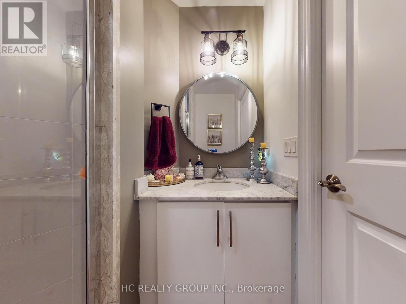 519 - 10 Bloorview Place, Toronto, ON - Indoor Photo Showing Bathroom