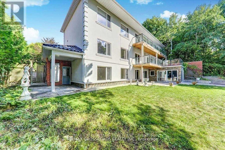 Lower U - 9 Redland Crescent E, Toronto, ON - Outdoor