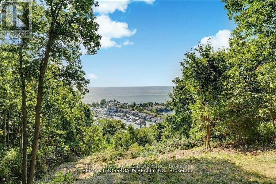 Lower U - 9 Redland Crescent E, Toronto, ON - Outdoor With View