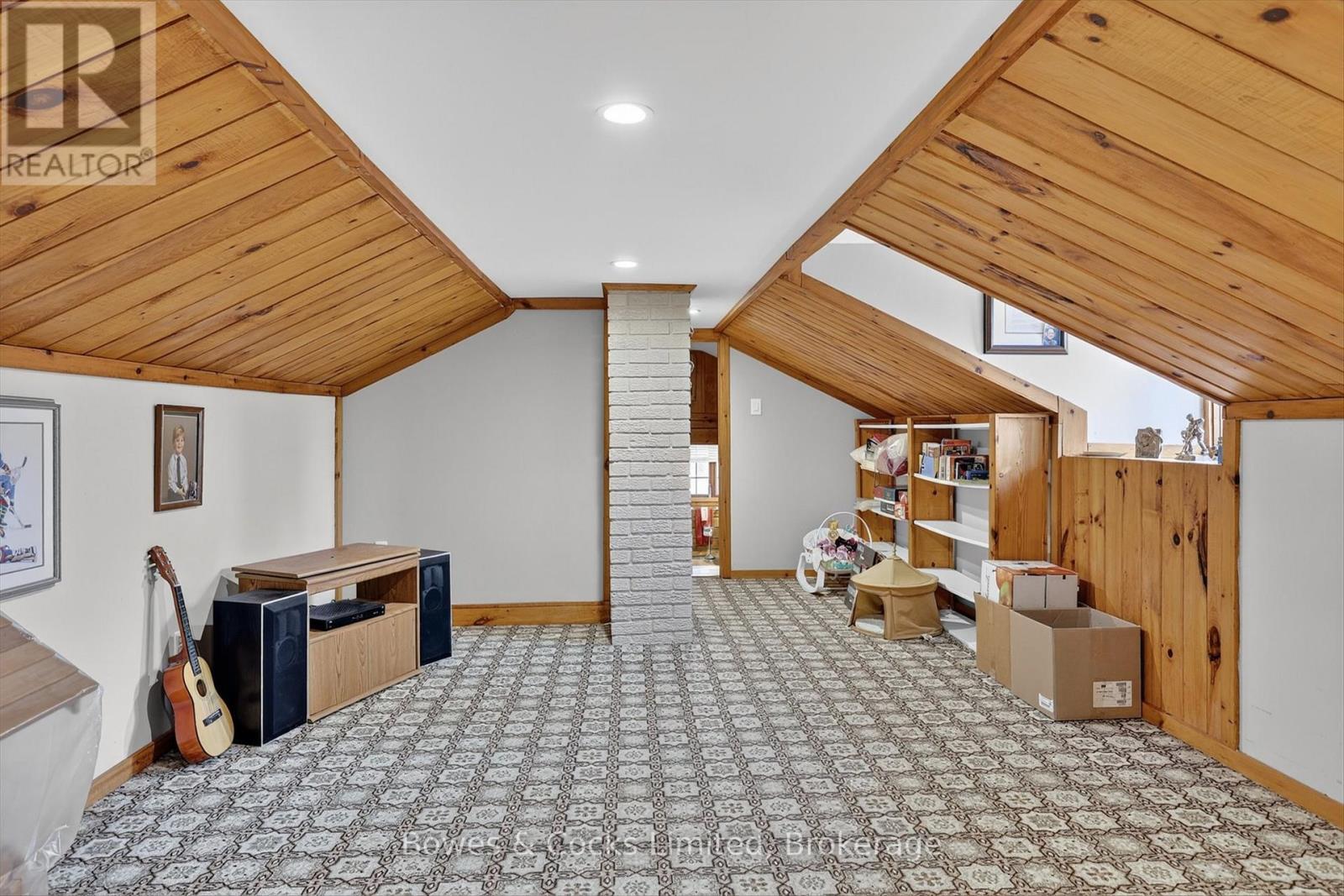 82 Bay Lake Road, Bancroft (Dungannon Ward), ON - Indoor