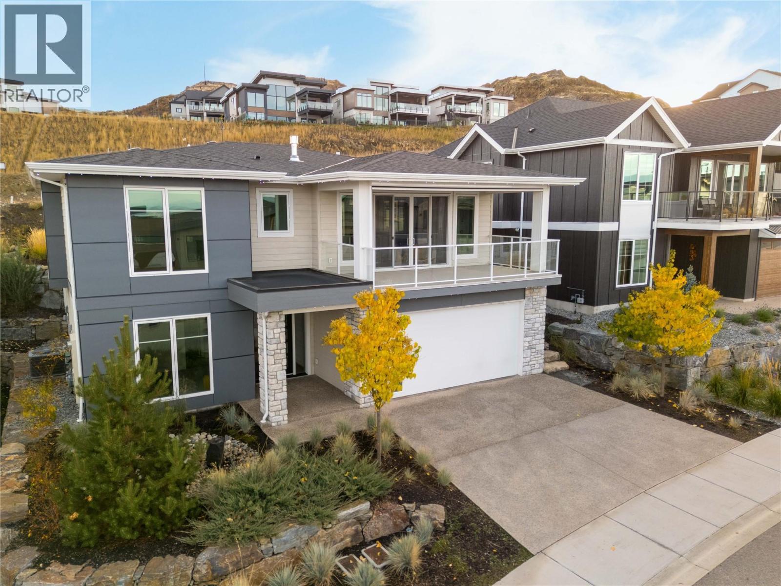 1131 Collinson Court, Kelowna, BC - Outdoor With Facade