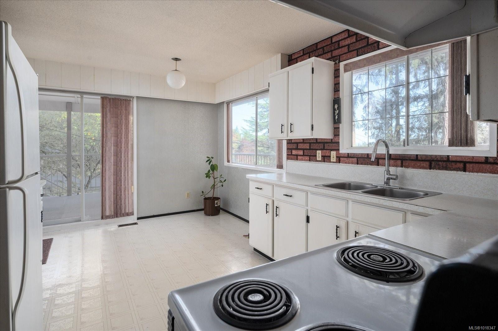 4425 Gulfview Dr, Nanaimo, BC