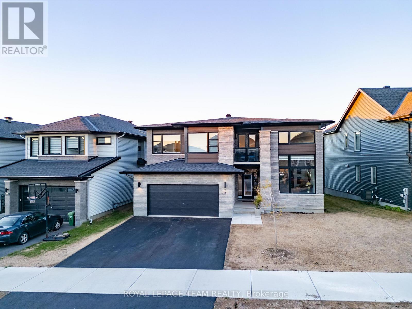 28 Dun Skipper Drive, Ottawa, ON - Outdoor With Facade