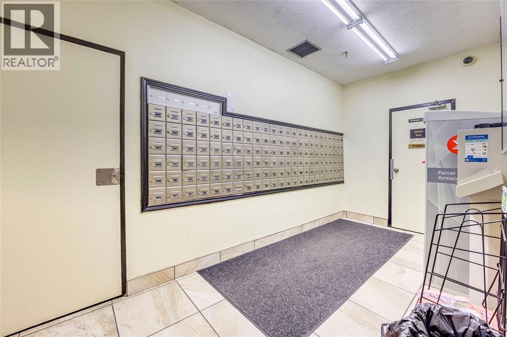 155 Front Street North Unit# 1103, Sarnia, ON - Indoor Photo Showing Other Room