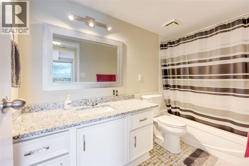 155 Front Street North Unit# 1103, Sarnia, ON - Indoor Photo Showing Bathroom