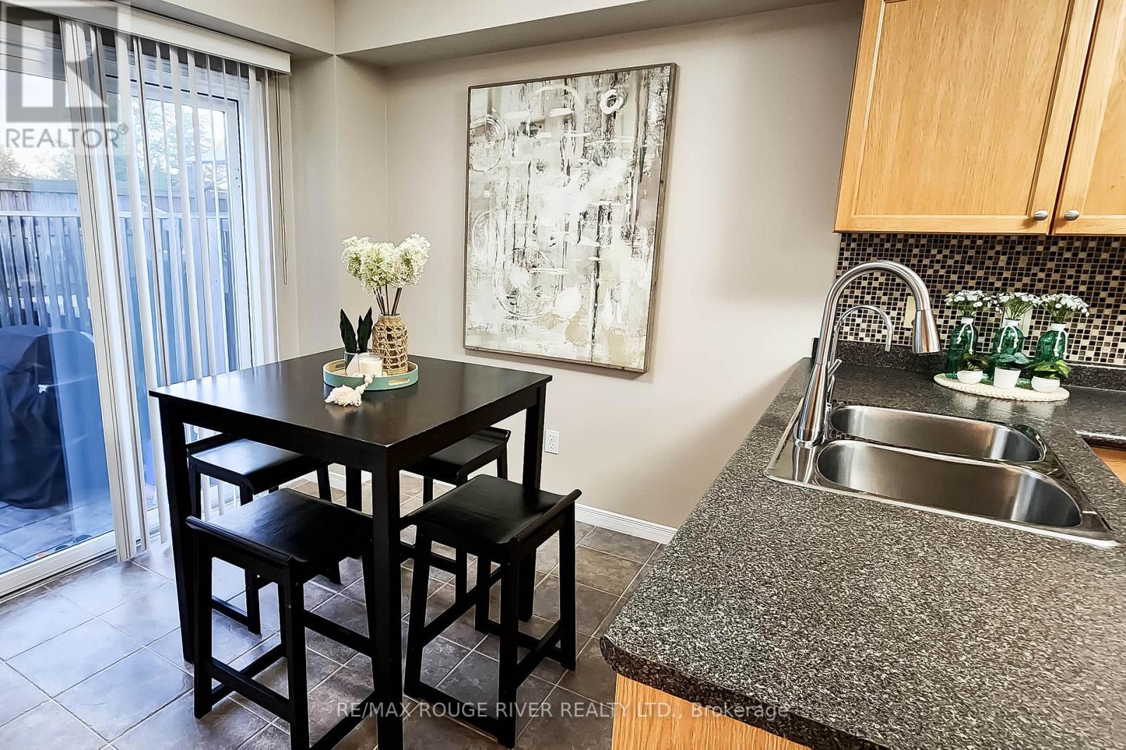 74 Meadow Wood Crescent, Hamilton, ON - Indoor