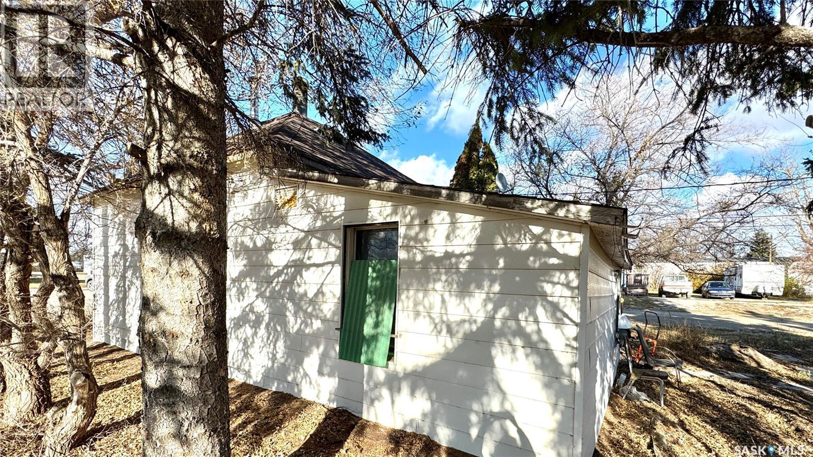 400 Central Avenue, Kenaston, SK - Outdoor