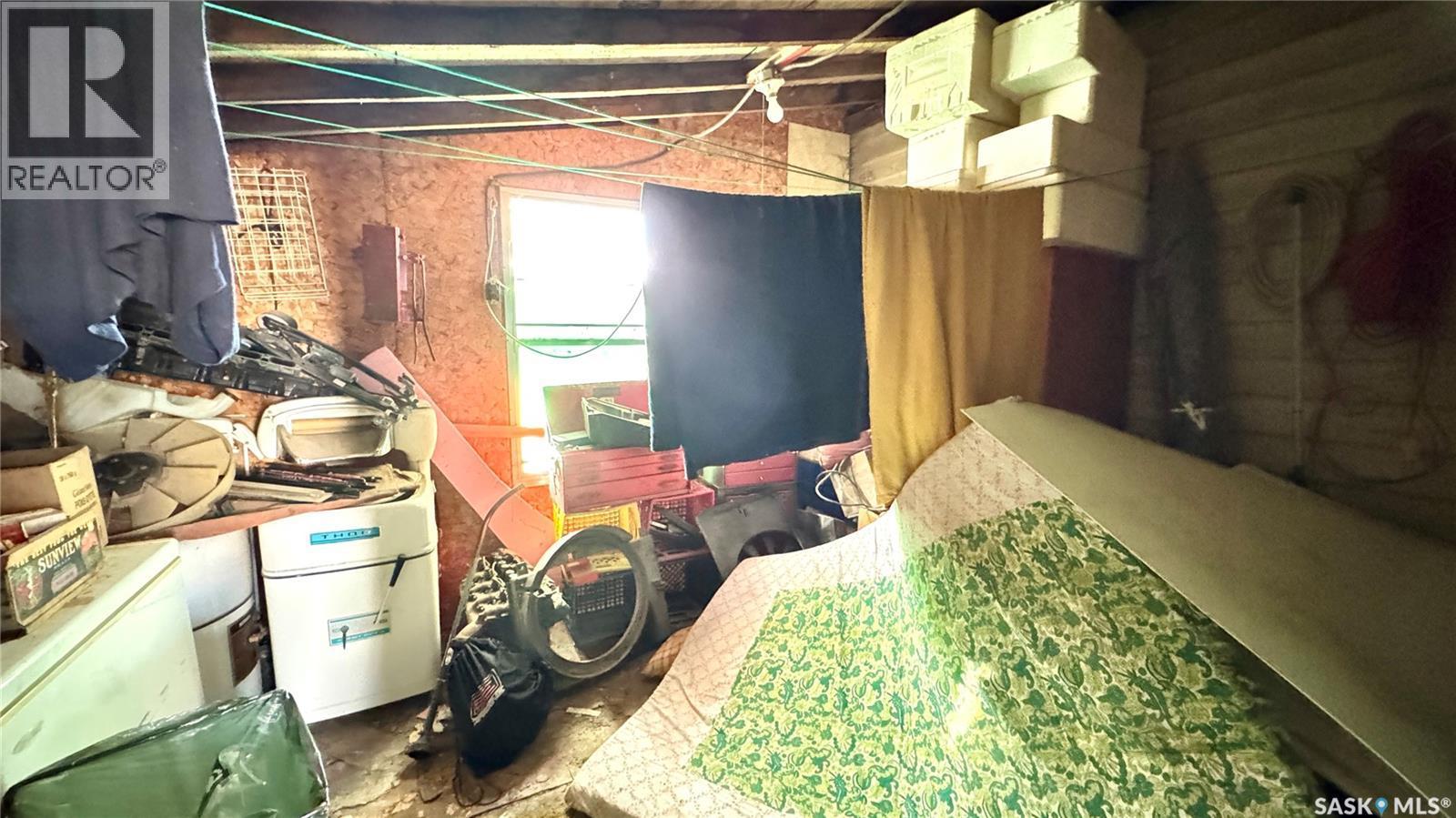 400 Central Avenue, Kenaston, SK - Indoor