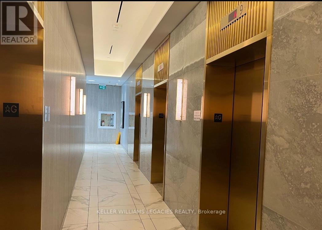 1107 - 5 Buttermill Avenue, Vaughan, ON - Indoor Photo Showing Other Room