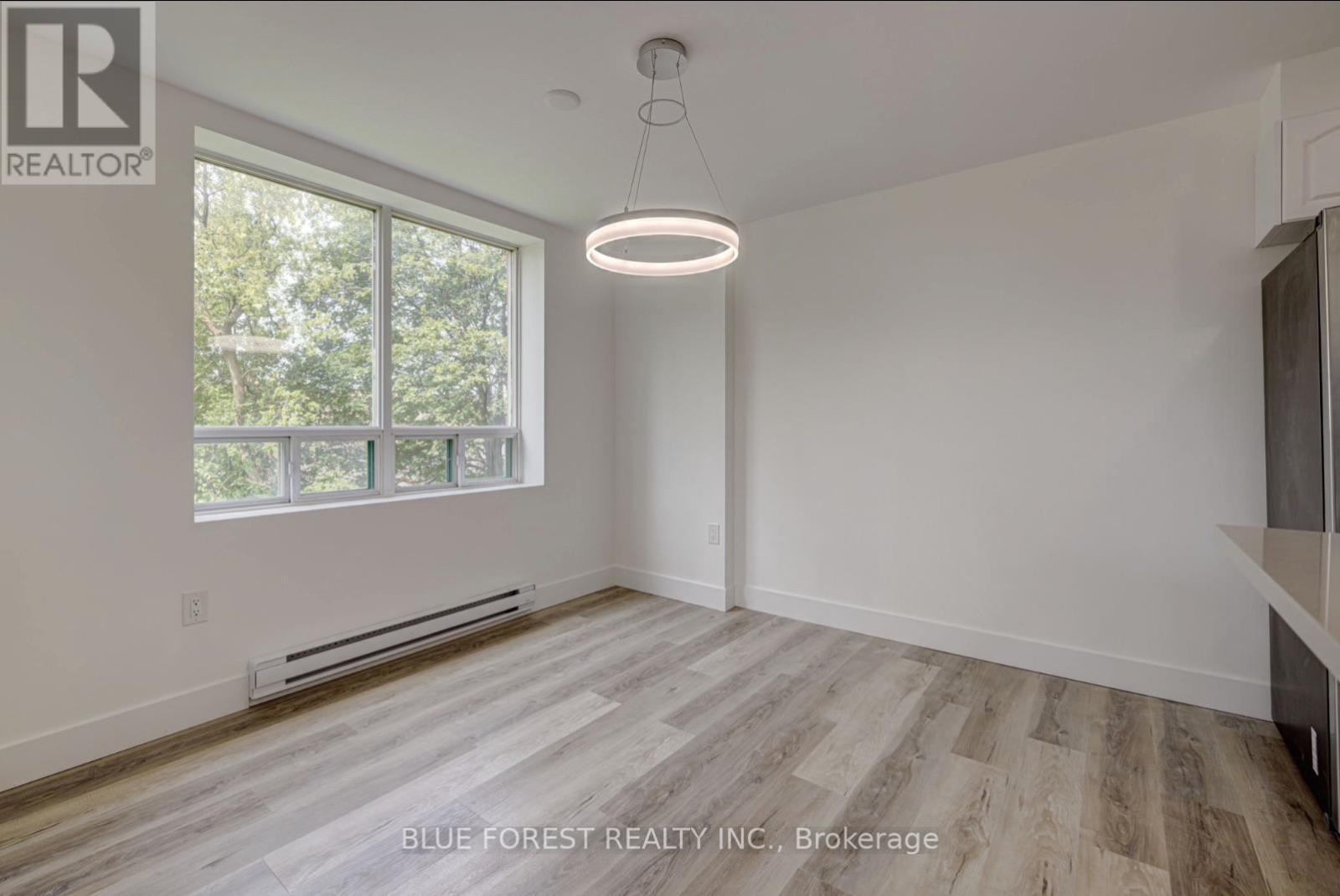 301 - 76 Base Line Road W, London South (South E), ON - Indoor Photo Showing Other Room