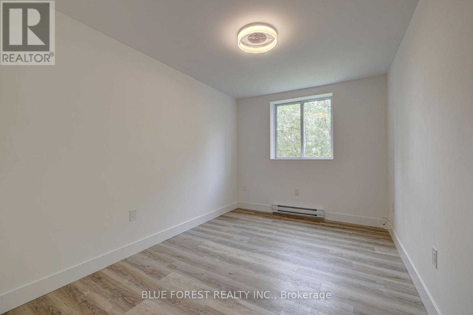 301 - 76 Base Line Road W, London South (South E), ON - Indoor Photo Showing Other Room