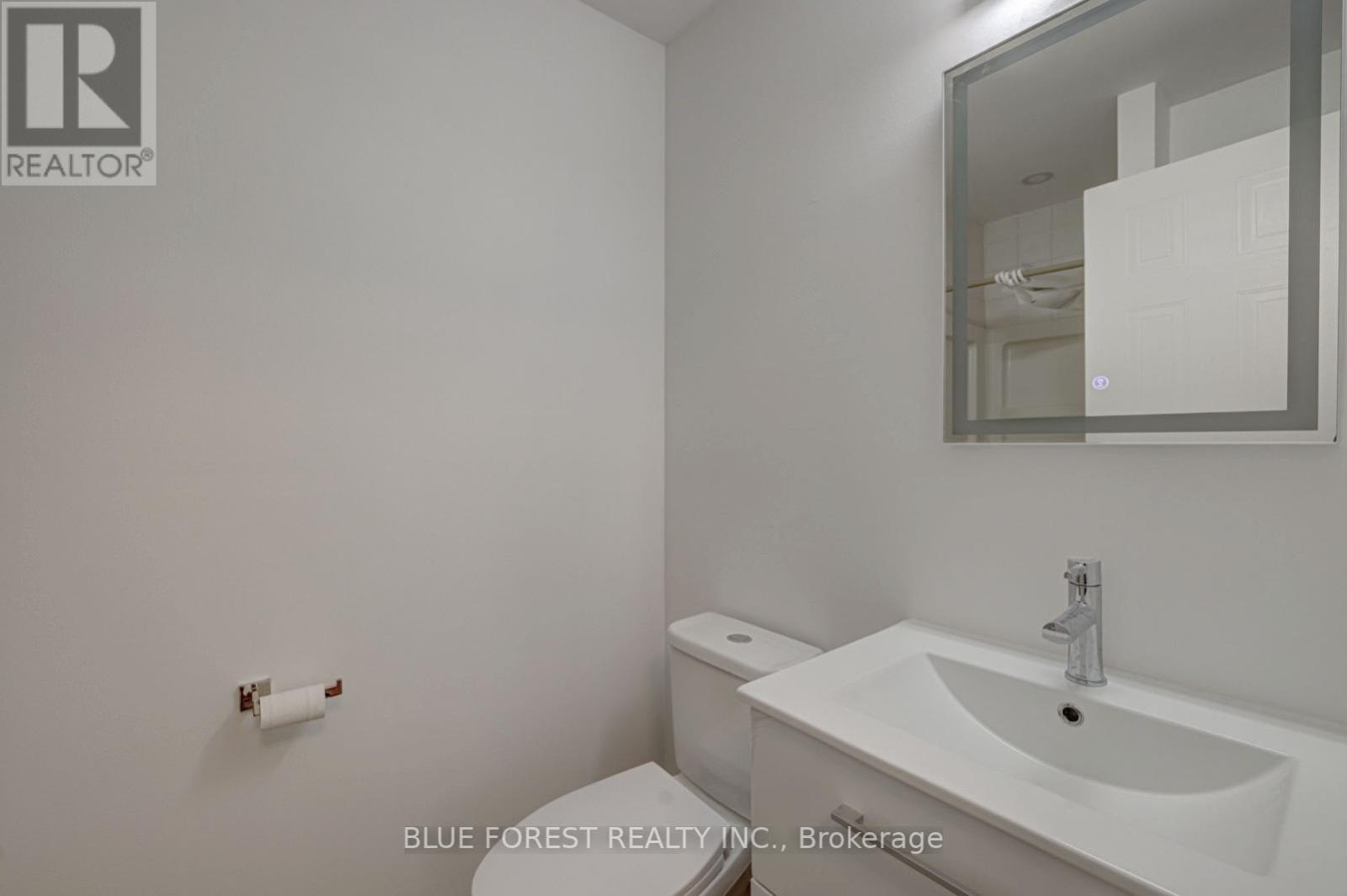 301 - 76 Base Line Road W, London South (South E), ON - Indoor Photo Showing Bathroom