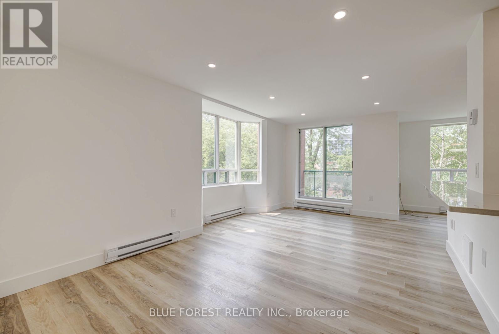 301 - 76 Base Line Road W, London South (South E), ON - Indoor Photo Showing Other Room