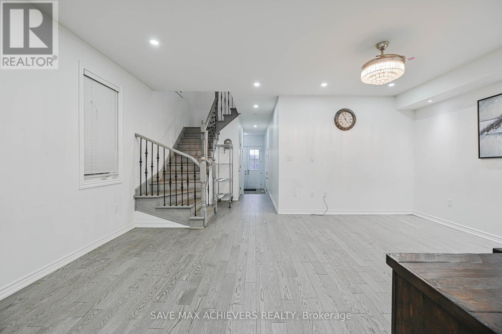 4 Hashmi Place, Brampton, ON - Indoor Photo Showing Other Room