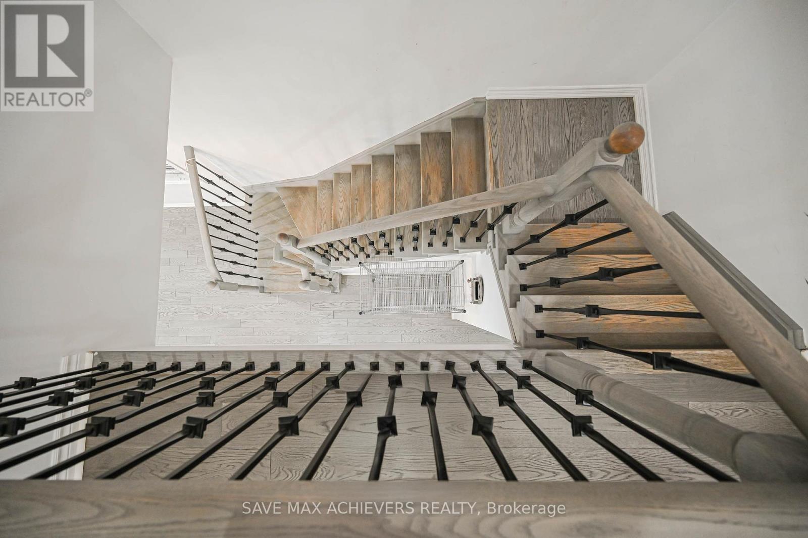 4 Hashmi Place, Brampton, ON - Indoor Photo Showing Other Room