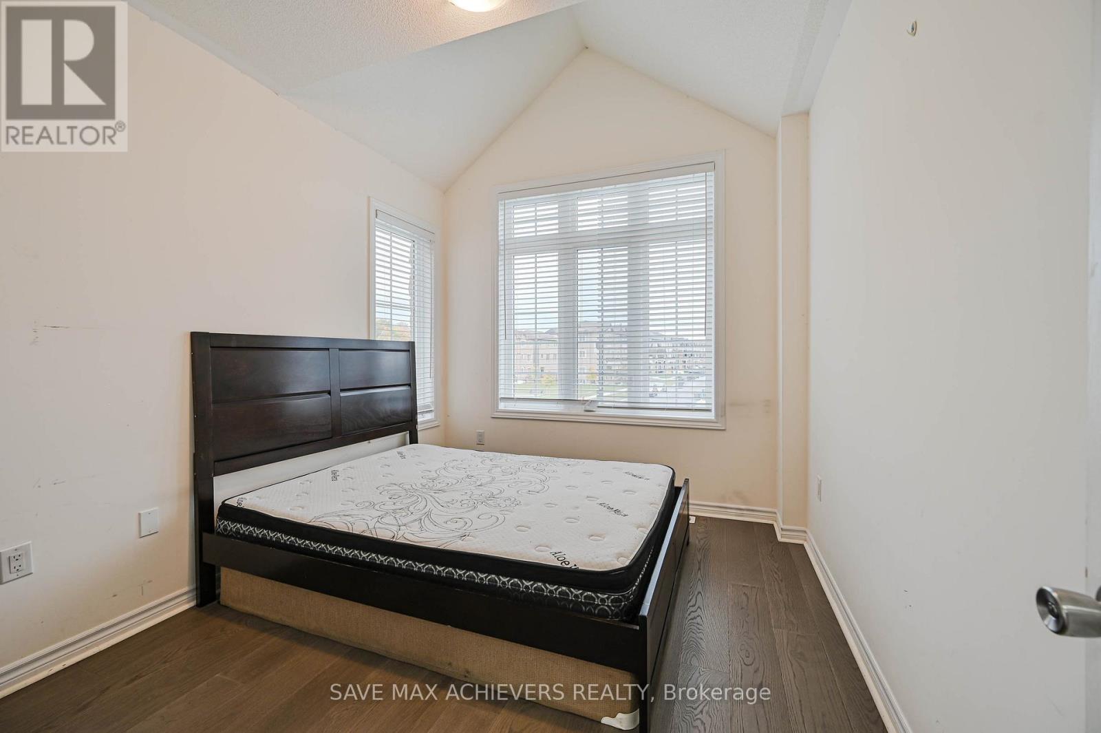 4 Hashmi Place, Brampton, ON - Indoor Photo Showing Bedroom