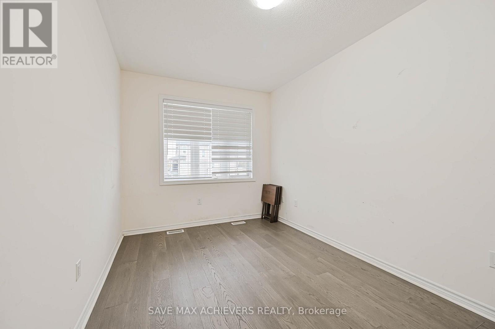 4 Hashmi Place, Brampton, ON - Indoor Photo Showing Other Room