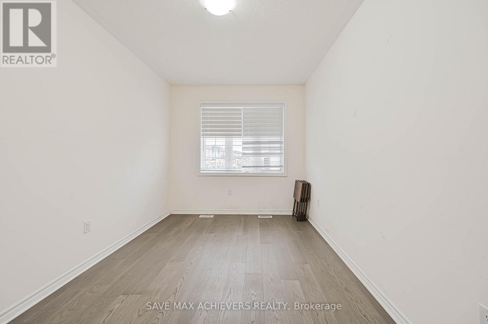 4 Hashmi Place, Brampton, ON - Indoor Photo Showing Other Room