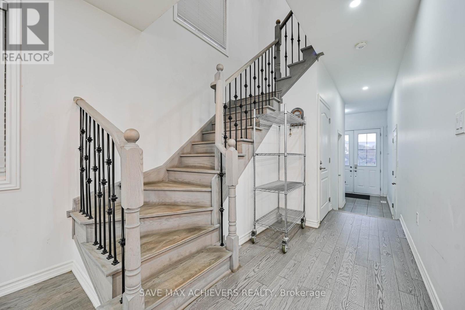 4 Hashmi Place, Brampton, ON - Indoor Photo Showing Other Room