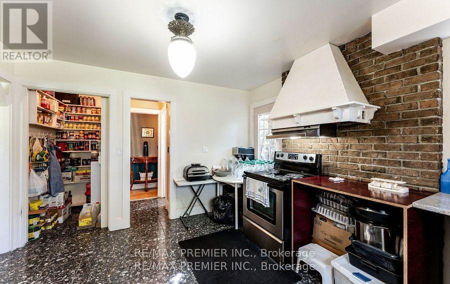 3722 Old Scugog Road, Clarington, ON - Indoor Photo Showing Kitchen