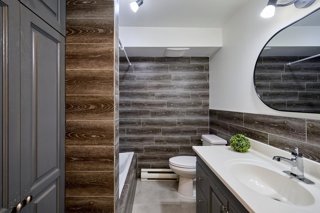 Salle de bains - 974 Rue Ste-Ursule, Trois-Rivières, QC - Indoor Photo Showing Bathroom