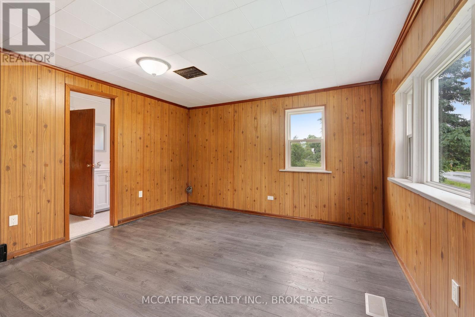 333 Burridge Road, Frontenac (Frontenac South), ON - Indoor Photo Showing Other Room