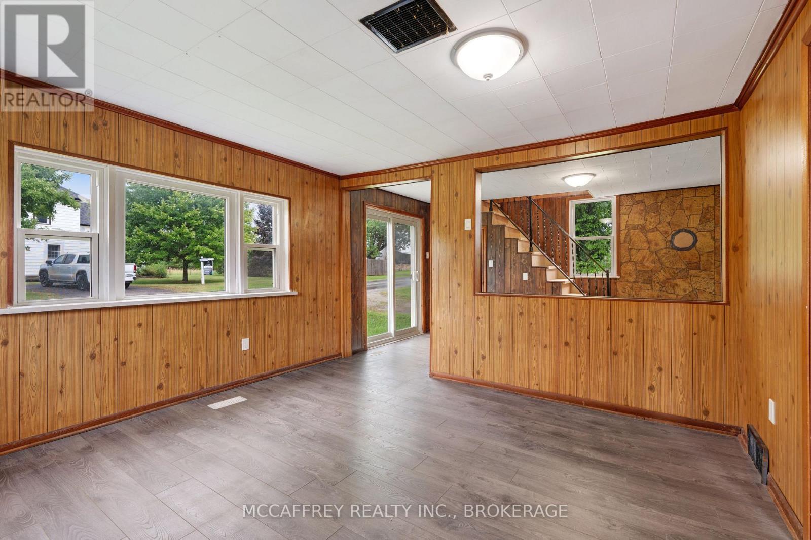 333 Burridge Road, Frontenac (Frontenac South), ON - Indoor Photo Showing Other Room
