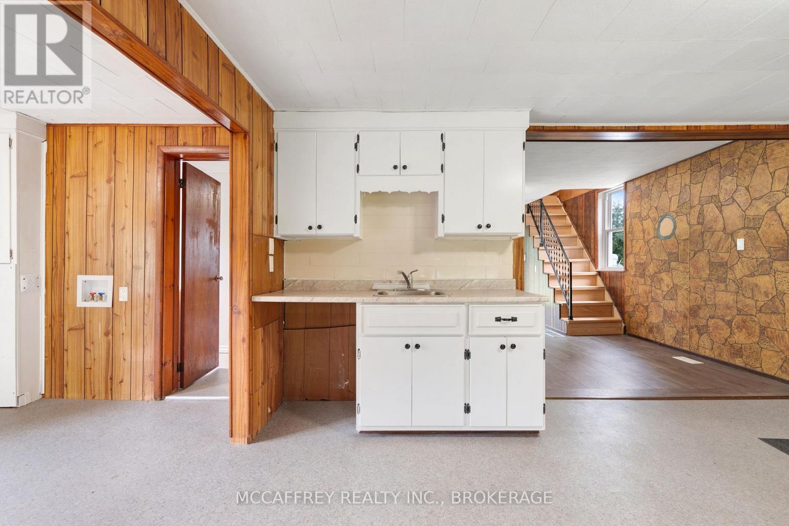 333 Burridge Road, Frontenac (Frontenac South), ON - Indoor