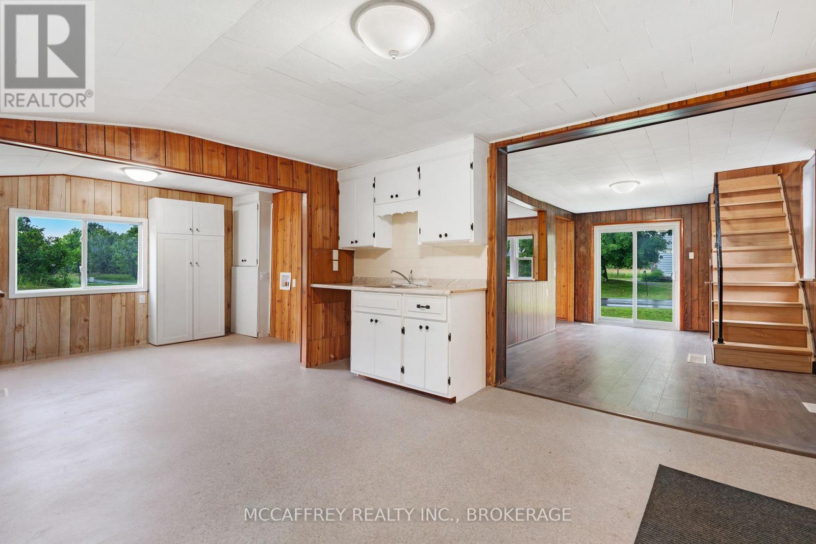333 Burridge Road, Frontenac (Frontenac South), ON - Indoor Photo Showing Other Room