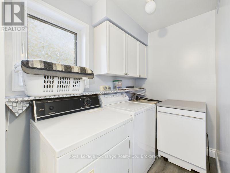 2 - 390 Macdougall Drive, Kincardine, ON - Indoor Photo Showing Laundry Room