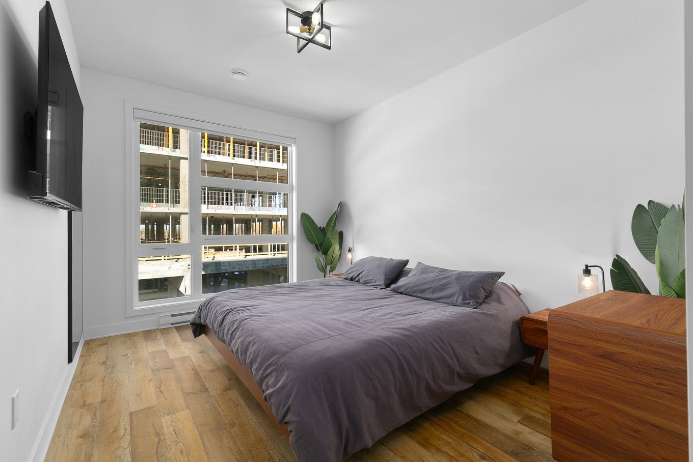 Primary bedroom - 305-455 Rue Des Marronniers, Candiac, QC - Indoor Photo Showing Bedroom