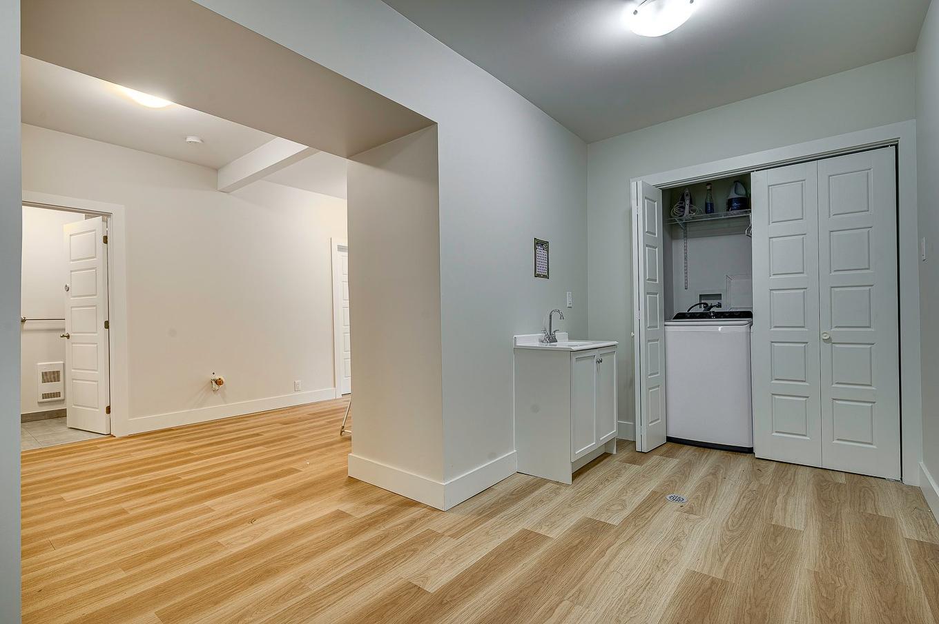 Chambre à coucher - 6481 Rue Morin, Val-Morin, QC - Indoor Photo Showing Other Room